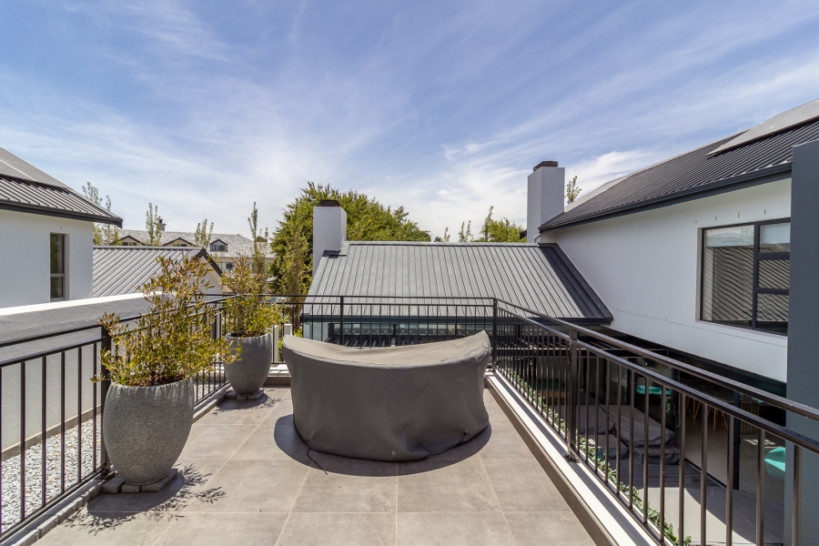 6 Bedroom Property for Sale in Pearl Valley at Val de Vie Western Cape